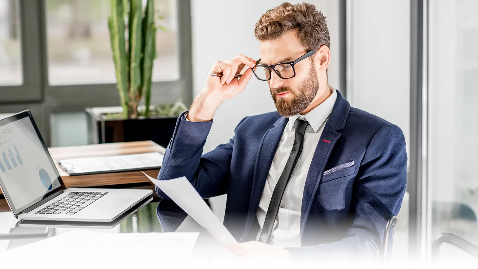 The 6 Things a Lender Looks At Before You Ever Apply