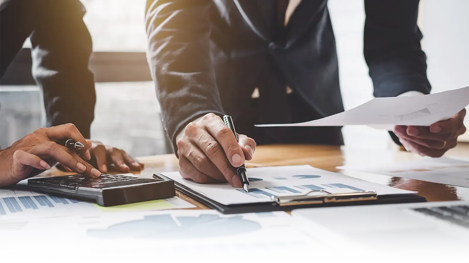 The 6 Things a Lender Looks At Before You Ever Apply